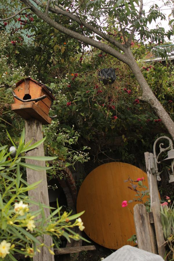 The Hobbit La Comarca Hotel Nueva San Salvador Buitenkant foto